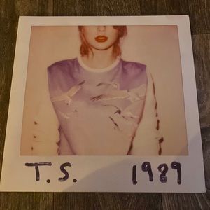 Taylor Swift, 1989 vinyl record